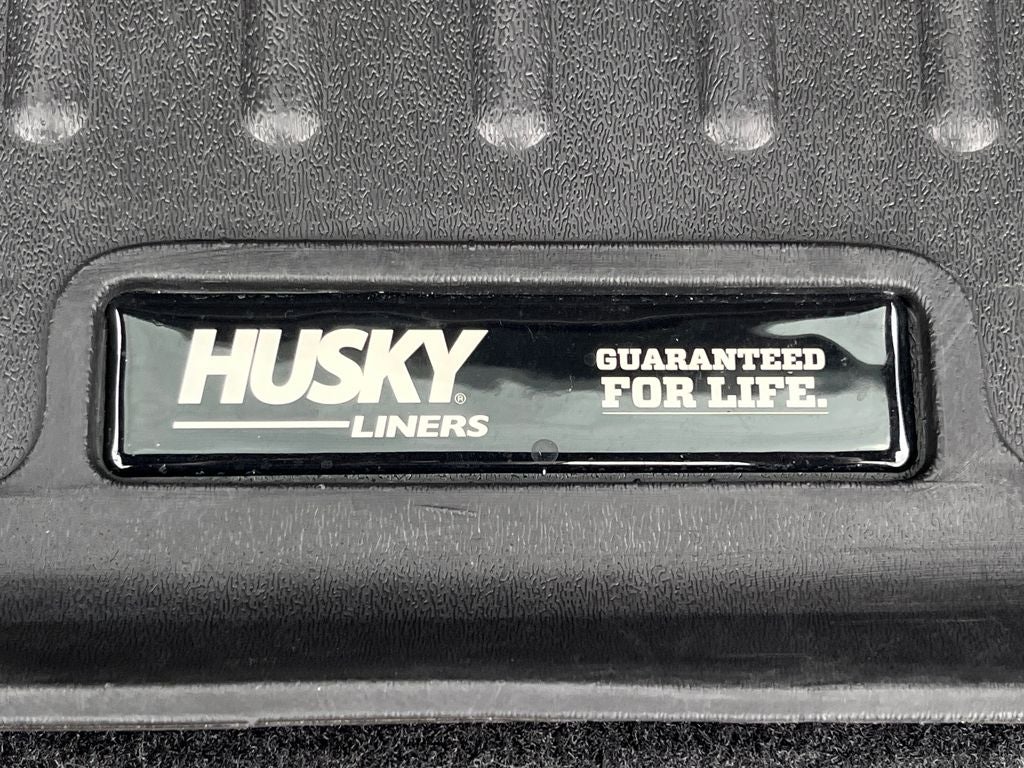 2017 Jeep Cherokee Overland w/VERY LOW MILES