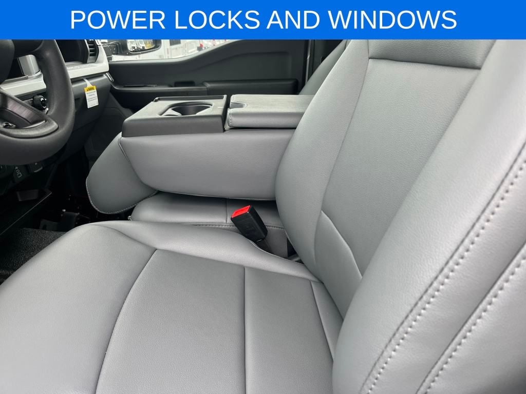 2025 Ford F-250SD XL W/ READING SERVICE UTILITY BODY