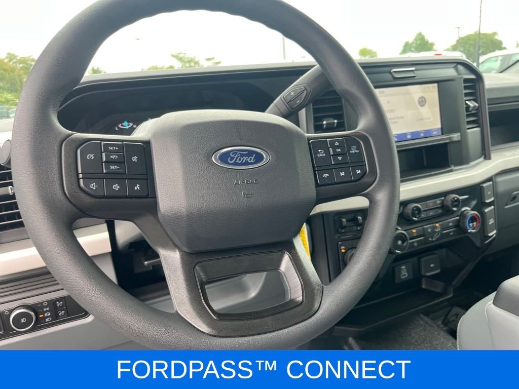 2025 Ford F-250SD XL W/ READING SERVICE UTILITY BODY