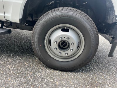 2025 Ford F-350SD XL w/Reading Stake Body w/Tommy Gate