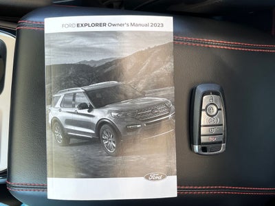 2023 Ford Explorer ST-Line