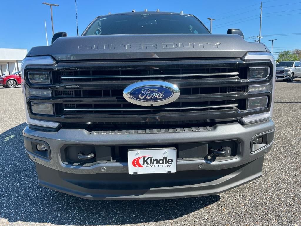 2025 Ford F-350SD Platinum