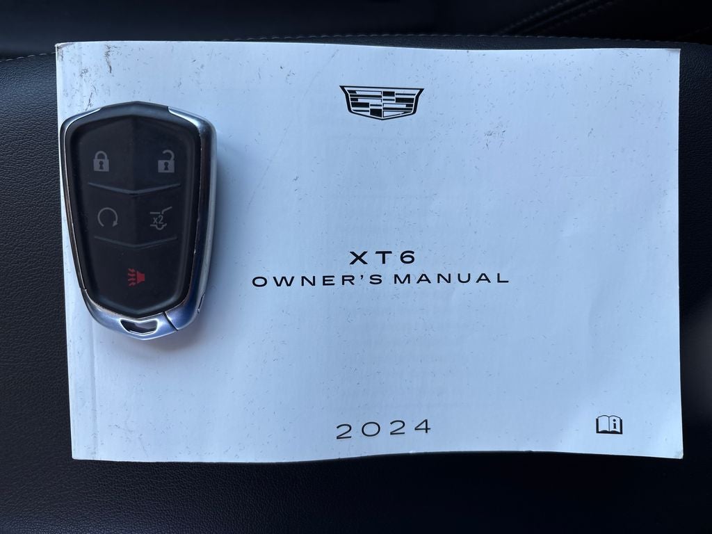 2024 Cadillac XT6 Luxury