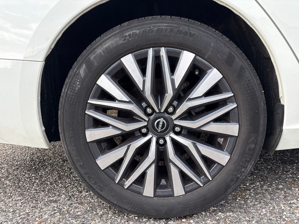 2025 Nissan Altima 2.5 SV