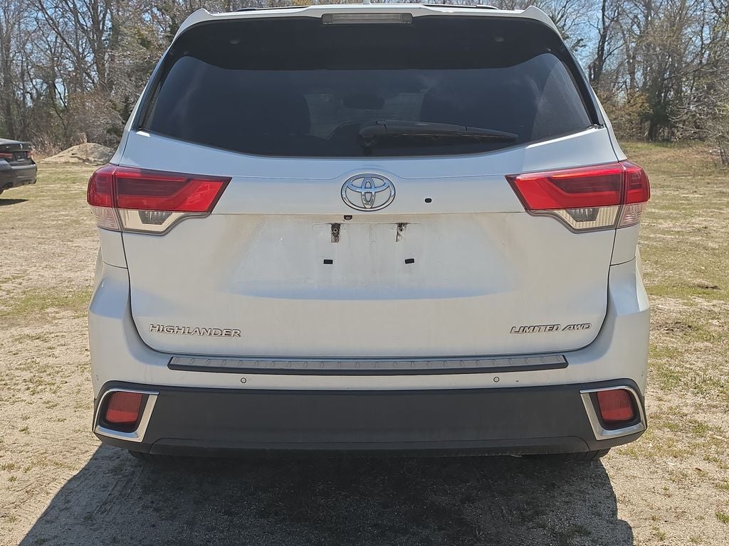 2017 Toyota Highlander Limited